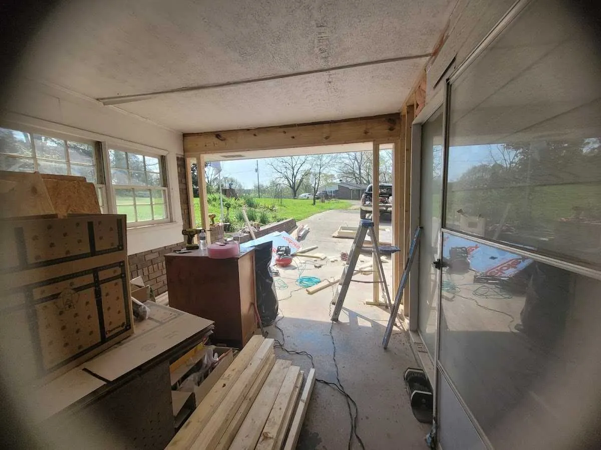 Air movers and dehumidifier for Drying & Dehumidification in Elizabethton